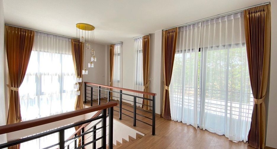 Villa en venta y en alquiler de 4 habitaciones en Mueang Chiang Mai, Chiang Mai
