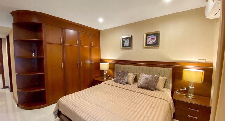 Condo en venta y en alquiler de 3 habitaciones en Khlong Toei, Bangkok
