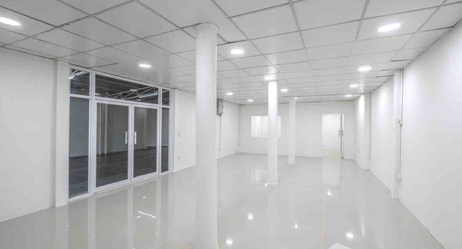 For sale and for rent 5 bedrooms office in Bang Na, Bangkok