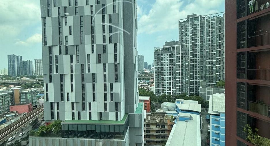 For sale 1 bed condo in Khlong Toei, Bangkok