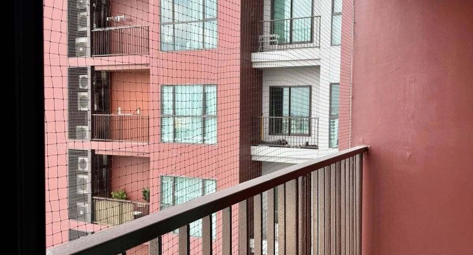 For sale 1 bed condo in Khlong Toei, Bangkok