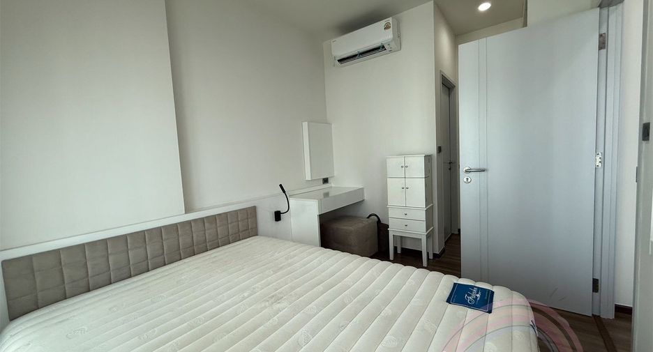 For sale 1 bed condo in Khlong Toei, Bangkok