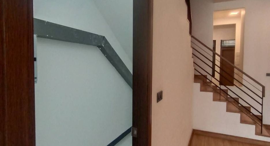 For sale and for rent 3 bedrooms retail Space in Mueang Chiang Mai, Chiang Mai