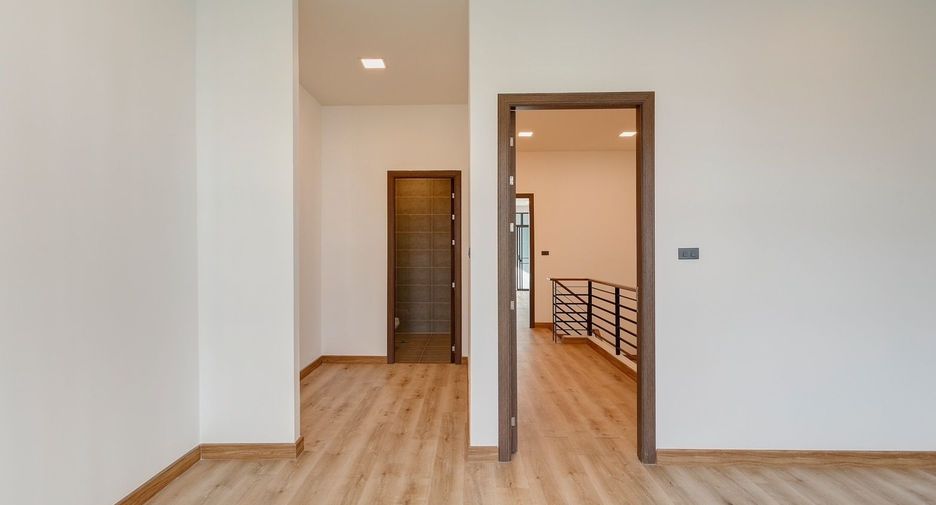 For sale and for rent 3 bedrooms retail Space in Mueang Chiang Mai, Chiang Mai