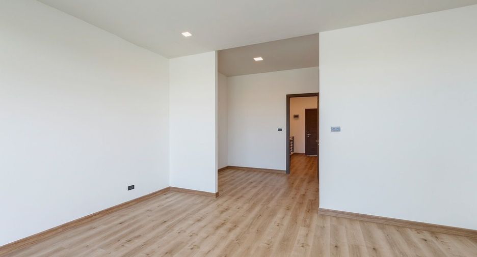For sale and for rent 3 bedrooms retail Space in Mueang Chiang Mai, Chiang Mai