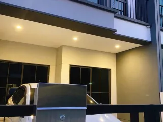 Casa adosada en venta y en alquiler de 2 habitaciones en Sai Mai, Bangkok