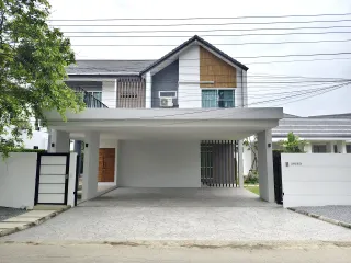 For sale 4 ベッドルーム villa in Hang Dong, Chiang Mai