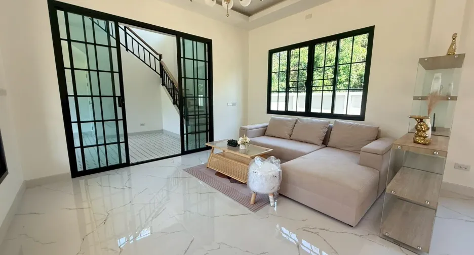 Casa en venta de 4 habitaciones en Hang Dong, Chiang Mai