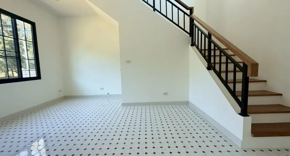 Casa en venta de 4 habitaciones en Hang Dong, Chiang Mai
