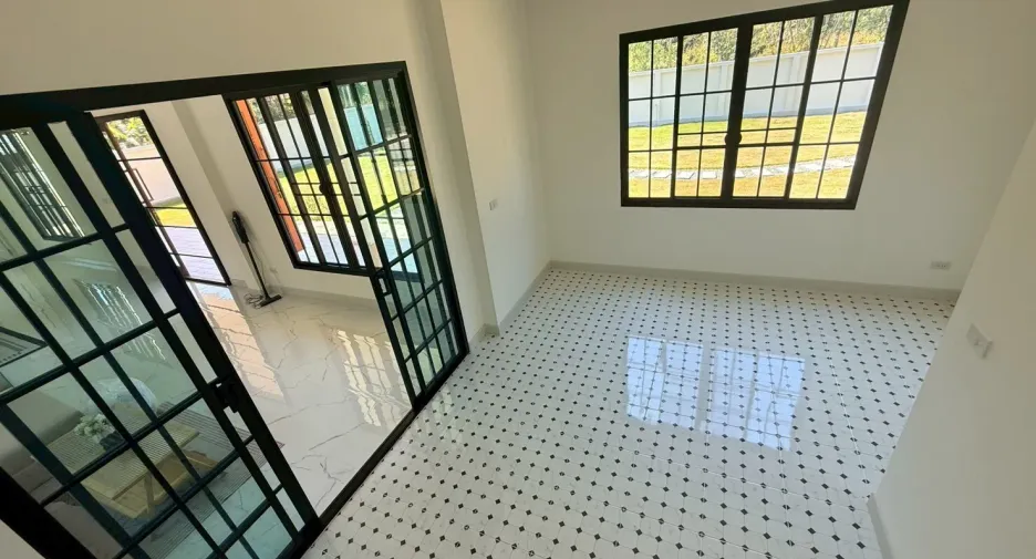 Casa en venta de 4 habitaciones en Hang Dong, Chiang Mai