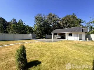 Casa en venta de 4 habitaciones en Hang Dong, Chiang Mai