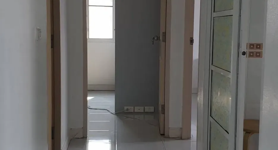 À vendre 2 chambres condo à Huai Khwang, Bangkok