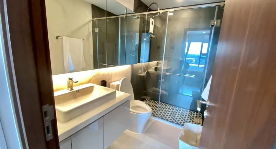 For sale and for rent 2 bedrooms condo in Mueang Chiang Mai, Chiang Mai