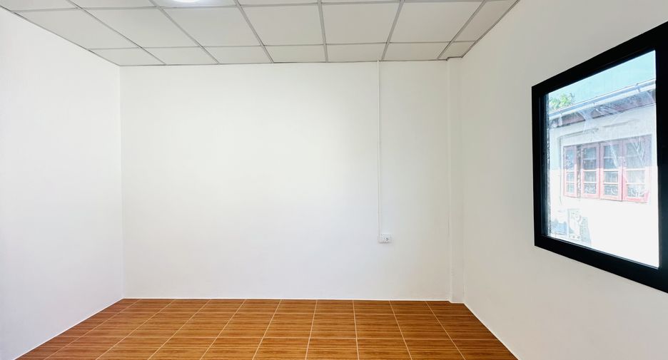 For sale 2 bedrooms townhouse in Bang Khae, Bangkok