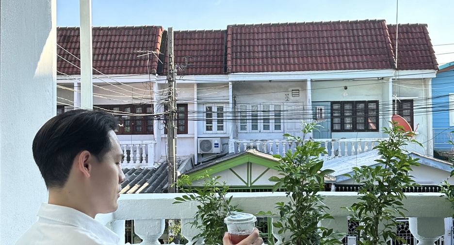 For sale 2 bedrooms townhouse in Bang Khae, Bangkok