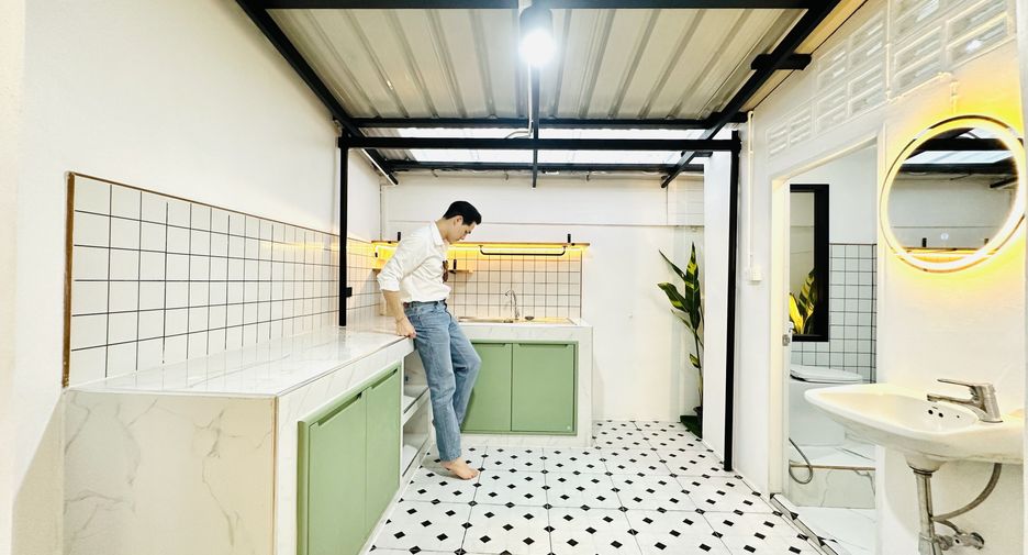 For sale 2 bedrooms townhouse in Bang Khae, Bangkok