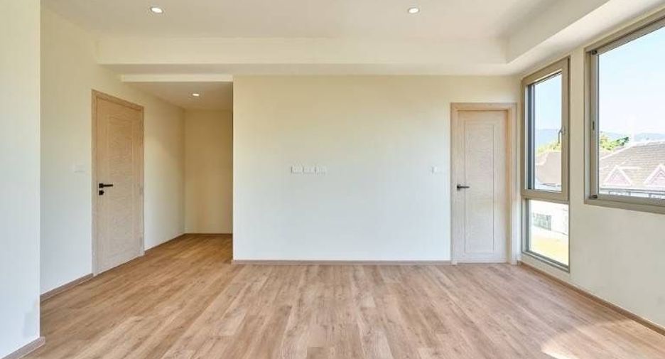 Casa en venta de 4 habitaciones en Mueang Chiang Mai, Chiang Mai