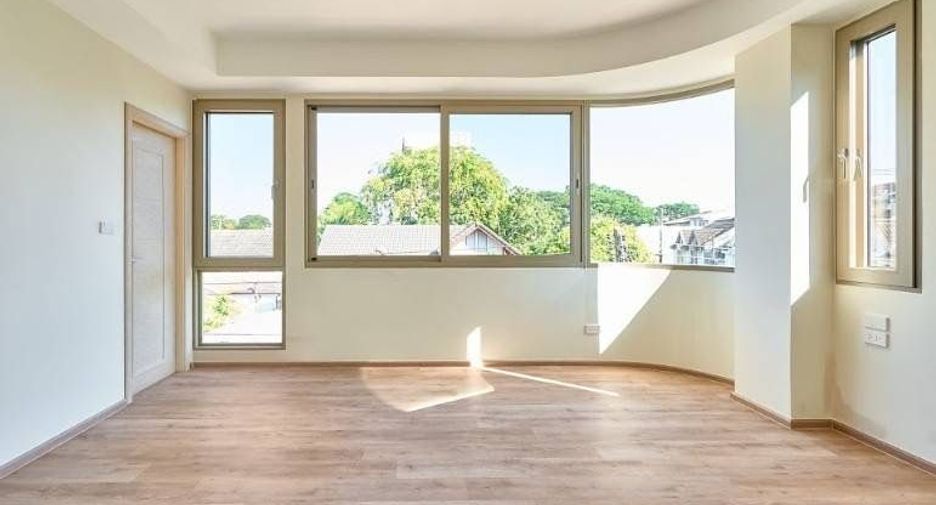 Casa en venta de 4 habitaciones en Mueang Chiang Mai, Chiang Mai