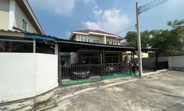 Casa adosada en venta de 2 habitaciones en Bang Bo, Samut Prakan