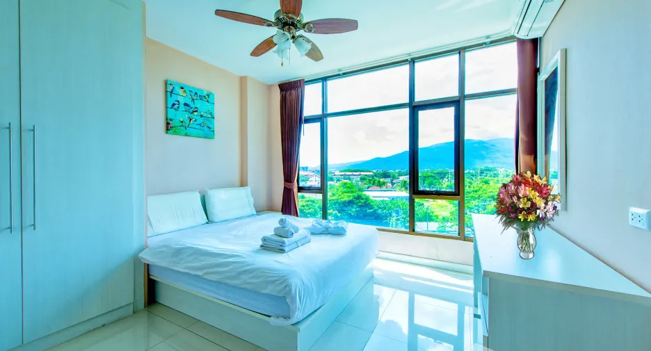 For sale 2 bedrooms apartment in Mueang Chiang Mai, Chiang Mai