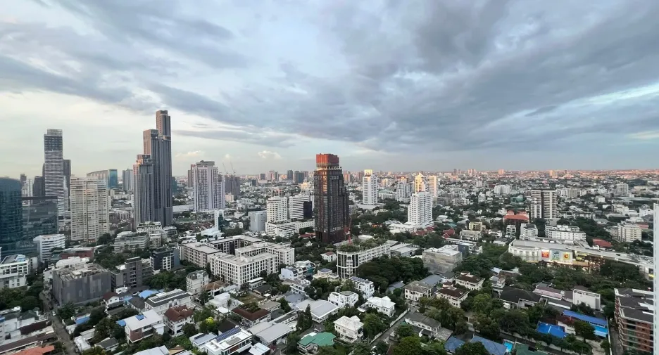 Wohnung zum Kauf mit 3 Zimmer in Watthana, Bangkok
