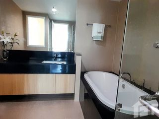 For sale 1 bed condo in Pathum Wan, Bangkok