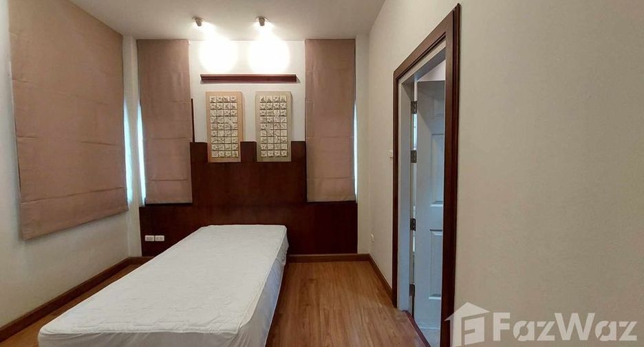 For rent 4 bedrooms house in Mueang Chiang Mai, Chiang Mai