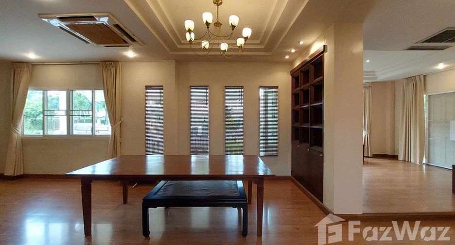 For rent 4 bedrooms house in Mueang Chiang Mai, Chiang Mai