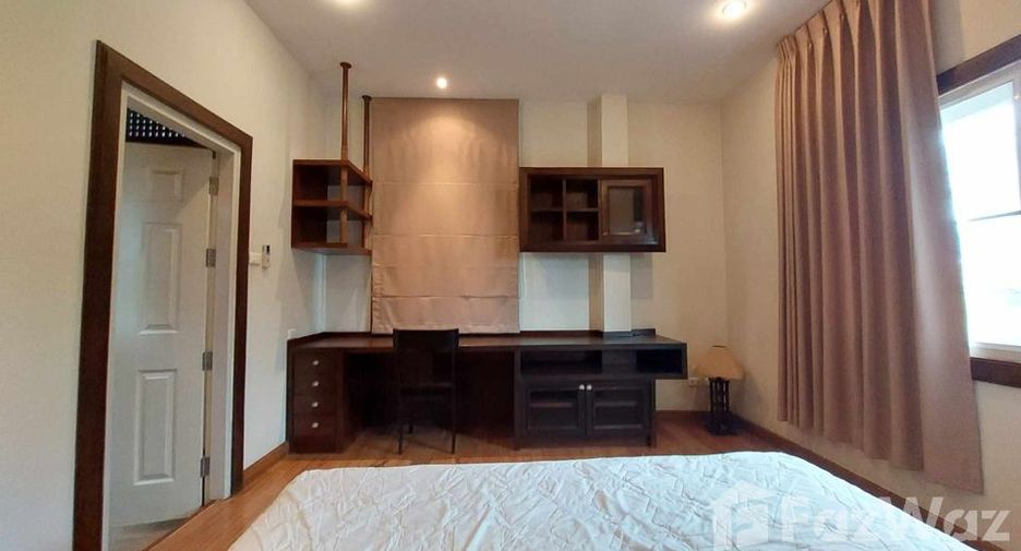 For rent 4 bedrooms house in Mueang Chiang Mai, Chiang Mai