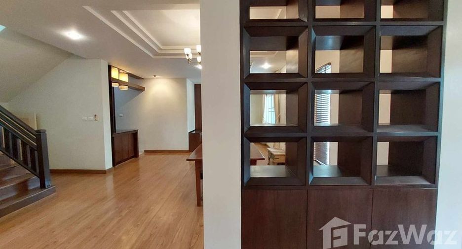 For rent 4 bedrooms house in Mueang Chiang Mai, Chiang Mai