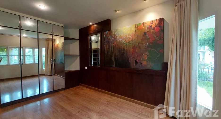 For rent 4 bedrooms house in Mueang Chiang Mai, Chiang Mai