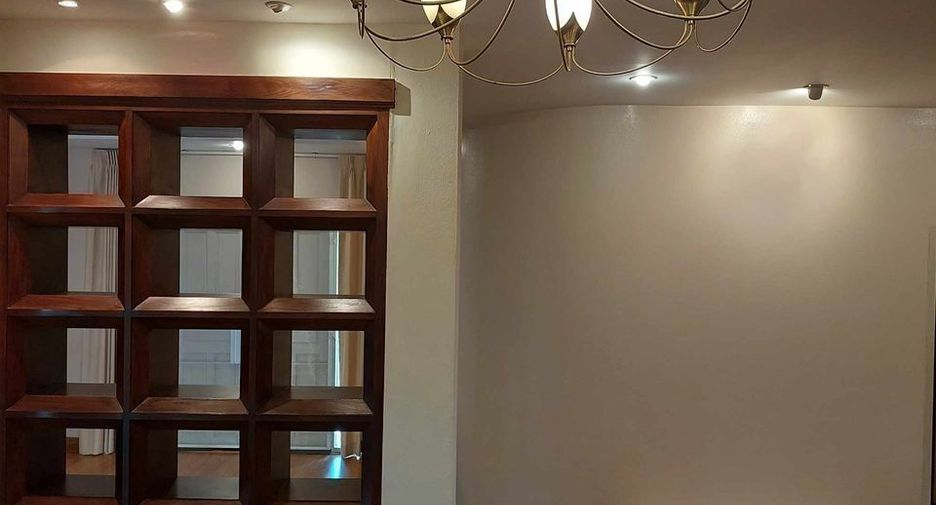 For rent 4 bedrooms house in Mueang Chiang Mai, Chiang Mai