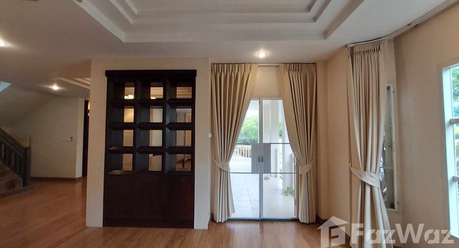 For rent 4 bedrooms house in Mueang Chiang Mai, Chiang Mai