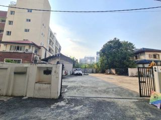 出售 土地 在 Khlong Toei, 曼谷