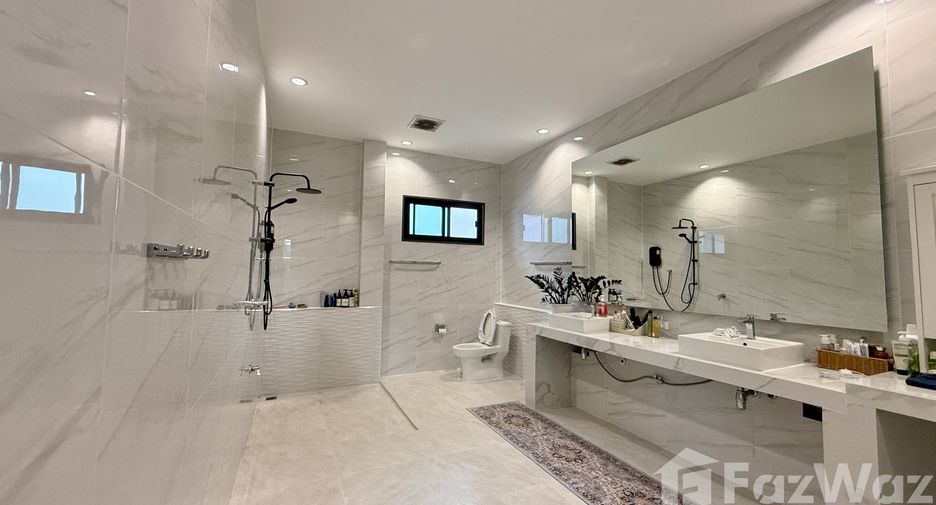 Villa zum Kauf mit 4 Zimmer in Mueang Chiang Mai, Chiang Mai