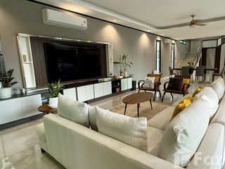 For sale 4 bedrooms villa in Mueang Chiang Mai, Chiang Mai