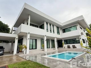 For sale 4 bedrooms villa in Mueang Chiang Mai, Chiang Mai