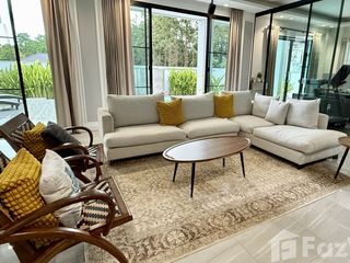 For sale 4 bedrooms villa in Mueang Chiang Mai, Chiang Mai
