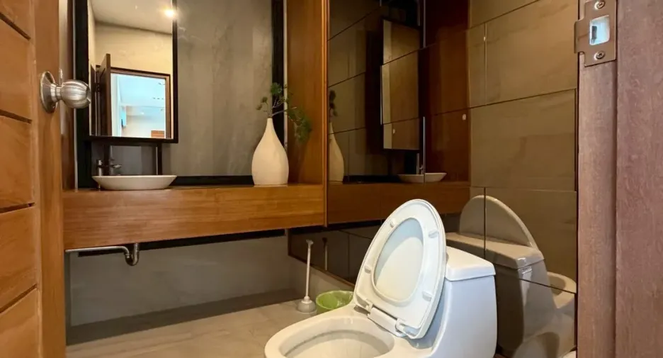 ขาย และ ให้เช่า 5 ห้องนอน วิลล่า ใน เมืองเชียงใหม่, เชียงใหม่