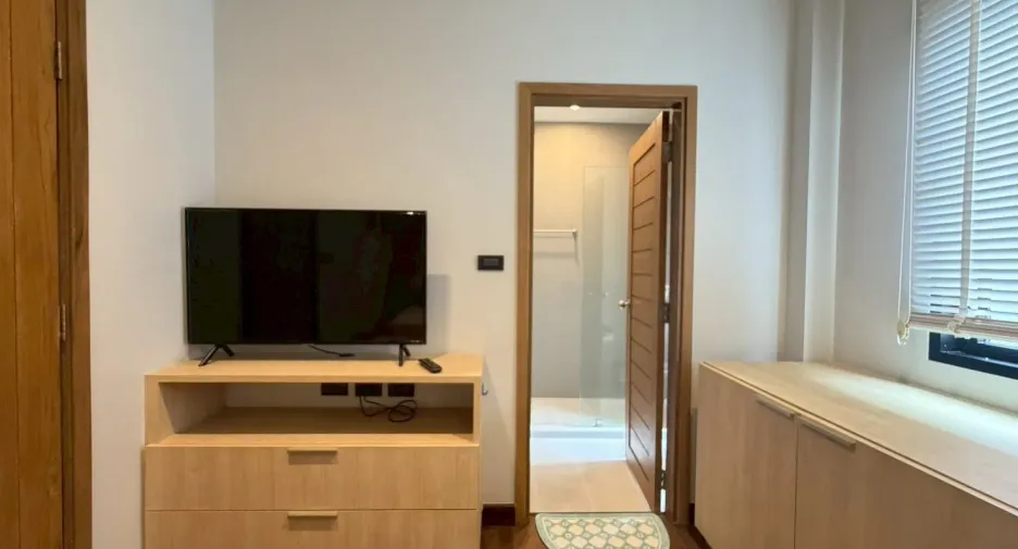 ขาย และ ให้เช่า 5 ห้องนอน วิลล่า ใน เมืองเชียงใหม่, เชียงใหม่