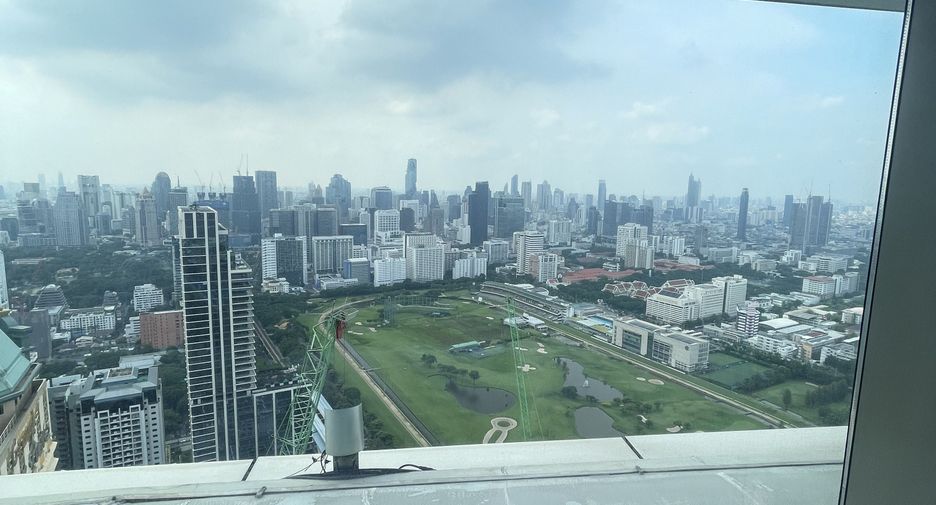 Condo en venta de 4 habitaciones en Pathum Wan, Bangkok
