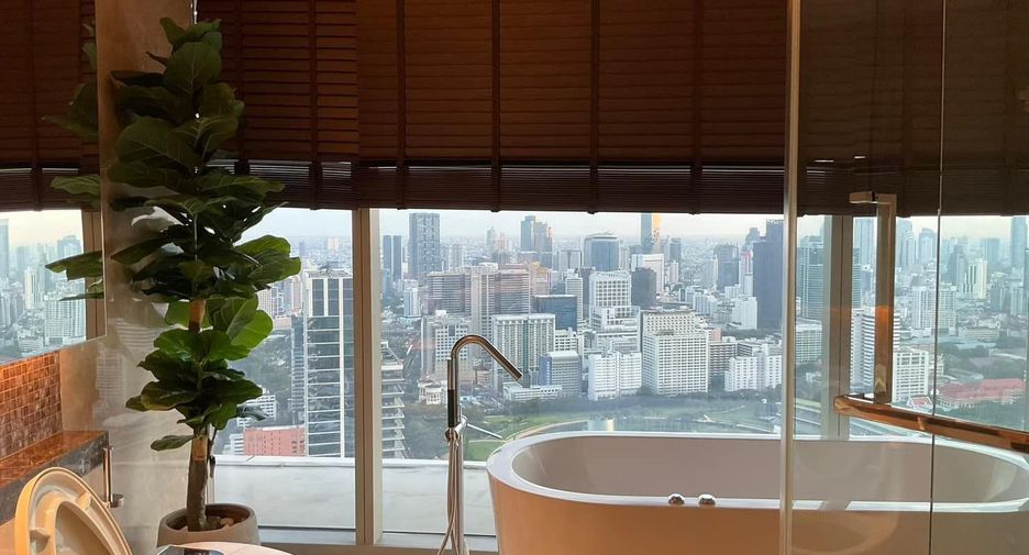 Condo en venta de 4 habitaciones en Pathum Wan, Bangkok