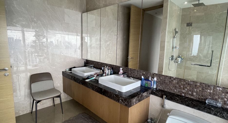 Condo en venta de 4 habitaciones en Pathum Wan, Bangkok