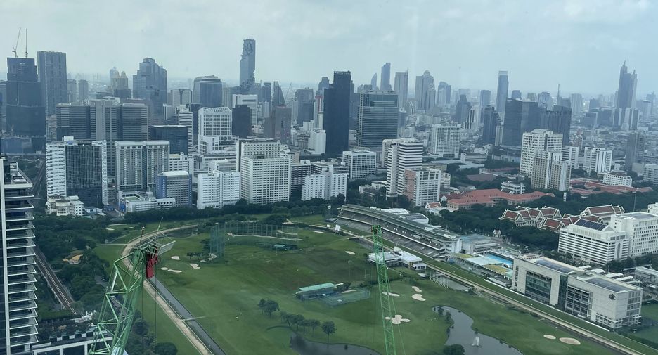 Condo en venta de 4 habitaciones en Pathum Wan, Bangkok