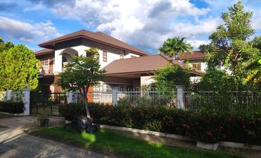 出租 4 卧室 独立屋 在 Mueang Chiang Mai, Chiang Mai