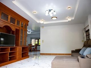 À louer 4 chambres maison à Mueang Chiang Mai, Chiang Mai