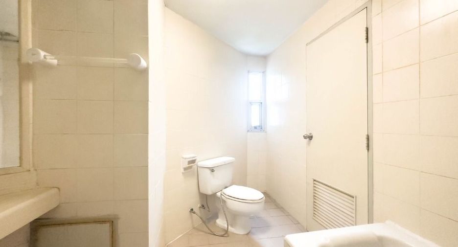 For sale 3 bedrooms condo in Bang Na, Bangkok