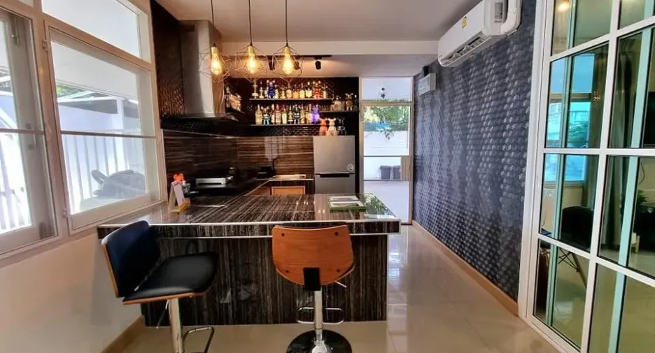 For rent 2 bedrooms house in Mueang Chiang Mai, Chiang Mai