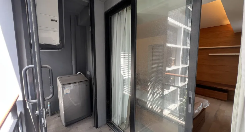 For sale 2 bedrooms condo in Khlong Toei, Bangkok