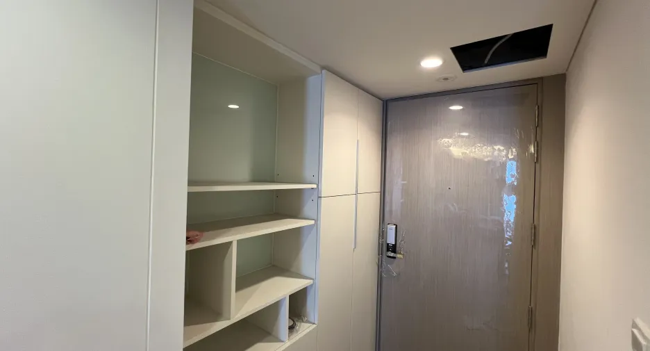 For sale 2 bedrooms condo in Khlong Toei, Bangkok